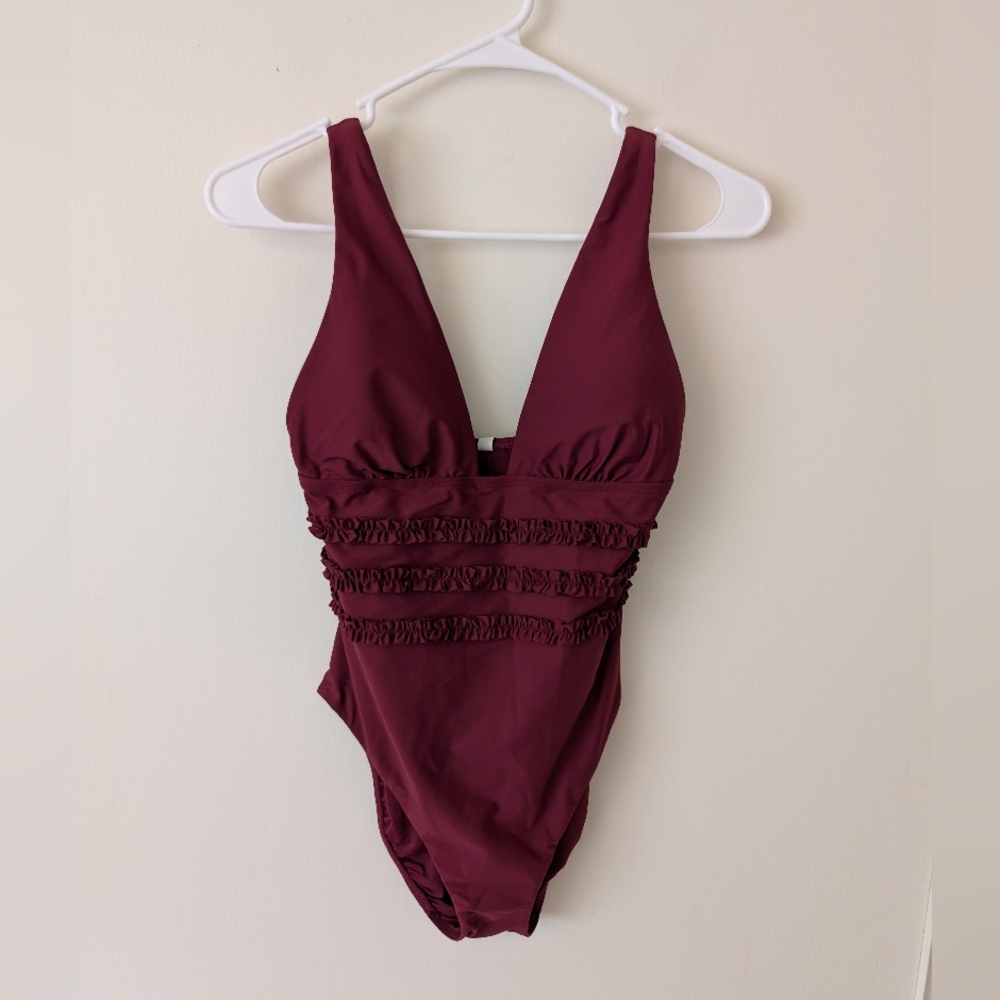 Mimi Flamingo Womens 6 One Piece Swimsuit Burgundy NWT Vacation Beach Pool